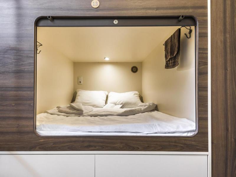 Capsule Hotel Interqube Tretyakovskaya Moskou Buitenkant foto