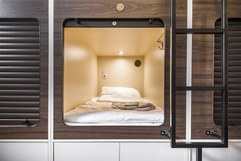 Capsule Hotel Interqube Tretyakovskaya Moskou Buitenkant foto